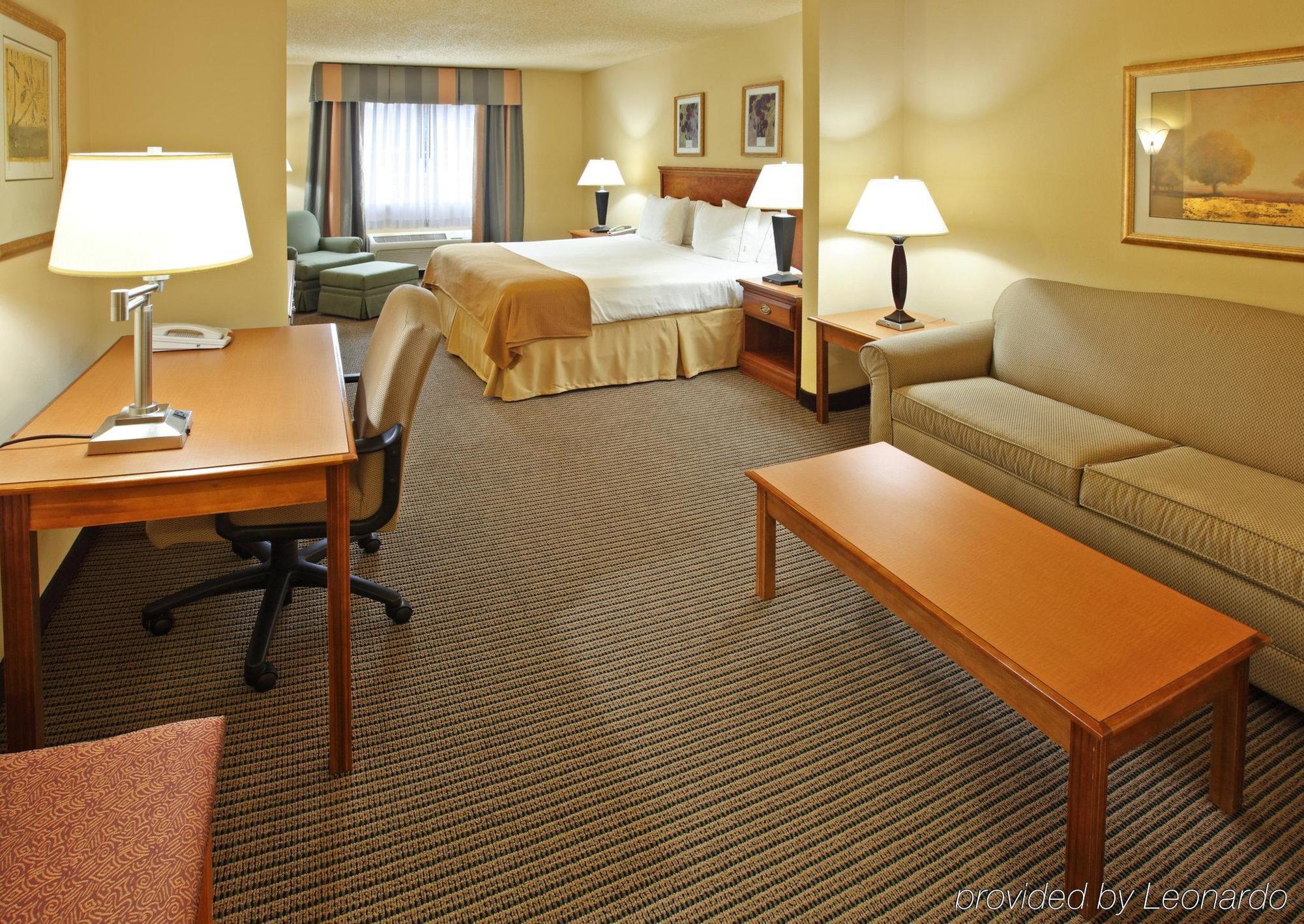 Holiday Inn Express & Suites Magnolia-Lake Columbia Zimmer foto